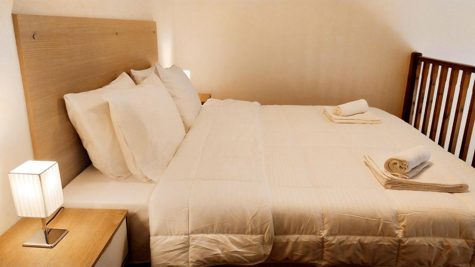 Uni Island - City Center Suites Heraklion  ภายนอก รูปภาพ